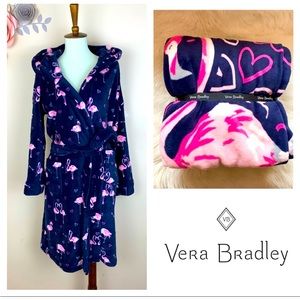 Vera Bradley Flirty Flamingos Robe (small/medium)
